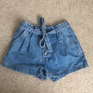 Abercrombie & Fitch Short w/jean belt